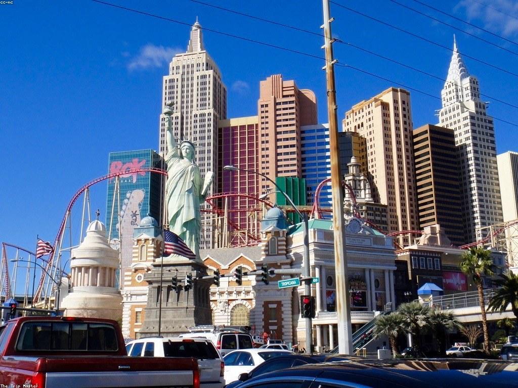 គ្រឹះស្ថានកាស៊ីណូ: ការវាយតម្លៃនិងការប្រៀបធៀប